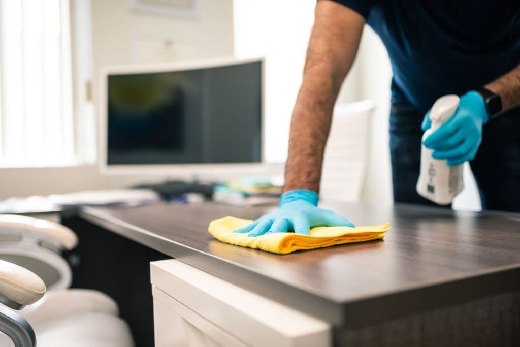 Tips for Maintaining a Clean Workplace With Commercial Janitorial Services 2